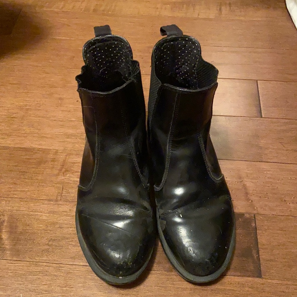Doc Marten Chelsea Boots